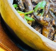 Stir-fried Eel with Sauce