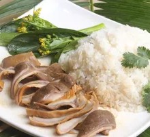 Cucumber and Pig's Trotter Rice with Herbal Soup