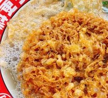 Golden Fried Egg Snail Noodles