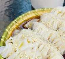 Stir-fried Rice Noodles with Leeks