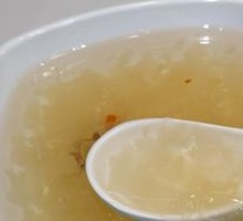Lung-Moisturizing Pear and Tremella Soup