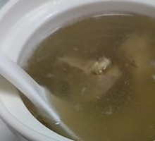 Five-fingered Mulberry Bone Soup
