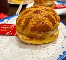 Pineapple Oil Sandwich