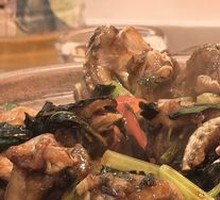 Bullfrog with Perilla in Stir-fry