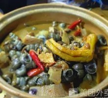 Snail Stew with Duck Feet