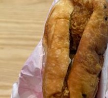 Spicy Chicken Leg Chinese Burger