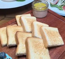 Foie Gras Toast