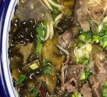 Sour Cabbage Beef Noodles