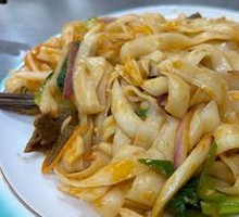 Beef Stir-Fried Knife-Cut Noodles