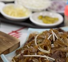 Dry-Fried Beef Rice Noodles