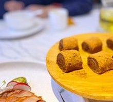 Beijing-style sweet rice roll