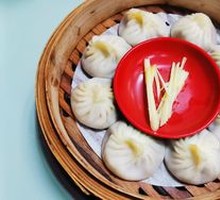 Crab Roe Soup Dumplings