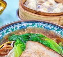 Grandma's Braised Pork Noodles