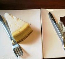 New York-Style Rich Cheesecake