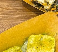 Matcha Milk Crispy Rice Cake