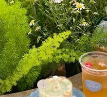 Peach Strawberry Cold Brew Tea