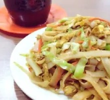 Stir-Fried Rice Noodles