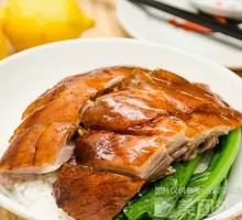 Crispy Roast Duck Leg Rice