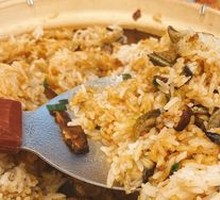 Eel Noodle Rice in Clay Pot