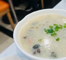 Scallion Century Egg and Pork Porridge
