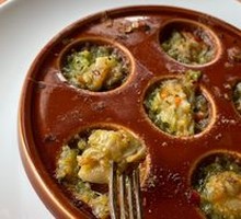 French Garlic Snail Bake