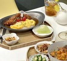 Fried Black Pork Cutlet Curry Omelette Rice