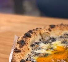 Truffle Pizza