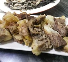 Beef Shank and Tendon Stew