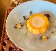 Pumpkin Swallow Dew