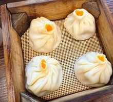 Crab Roe Steamed Bun