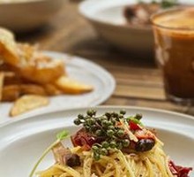 Feng Meat with Sichuan Pepper White Sauce Pasta