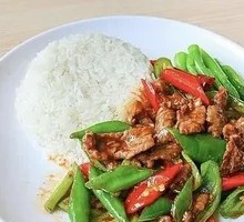 Beef with Green Pepper Rice Bowl