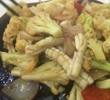 Cauliflower with Fresh Squid