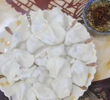 Fresh Pork Dumplings with Chinese Cabbage