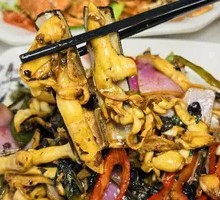 Stir-fried Large Clams