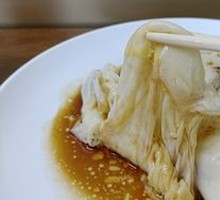 Beef Rice Noodle Roll with Egg