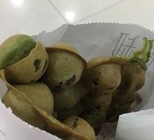 Matcha Red Bean Egg Waffle
