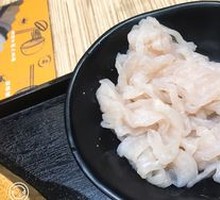 Stone Pot Fish Soup with Intestines and Stomach