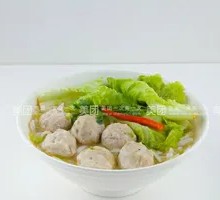 Pork Ball Soup with Guilin Rice Noodles