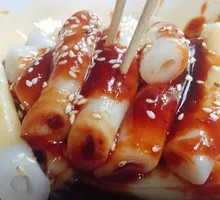 Beef and Shrimp Rice Noodle with Brown Sauce