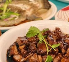 Guigee's Braised Goose