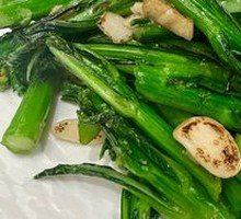 Stir-Fried Bok Choy with Garlic