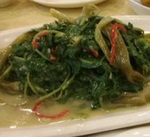 Chili and Fermented Black Bean Stir-fried Water Spinach