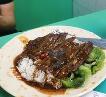 黑椒牛扒饭