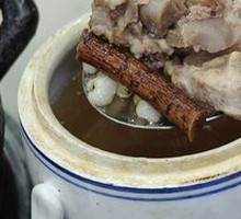 Five-fingered Mulberry Bone Soup