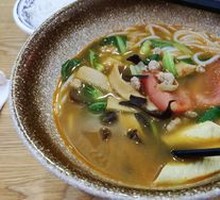 Dai-style Sour Spicy Rice Noodles
