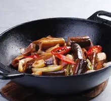 Stir-Fried Eel with Sauce