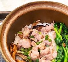 冬菇滑鸡煲仔饭