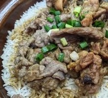 Beef and Preserved Meat Clay Pot Rice