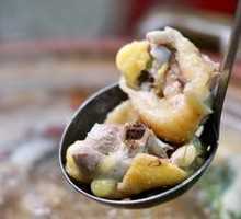 Charcoal-Grilled Chicken Stew with Fruit Wood